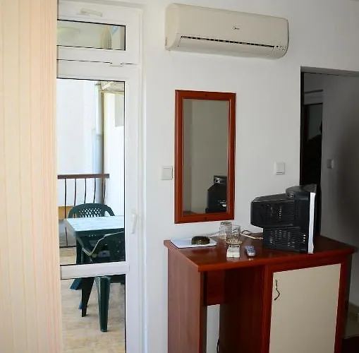 Kirovi House - Guest Πανσιόν