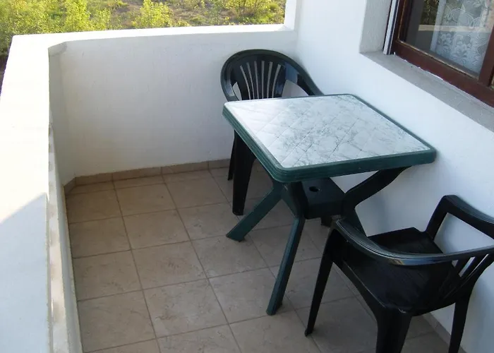 Πανσιόν Kirovi House - Guest Tsarevo