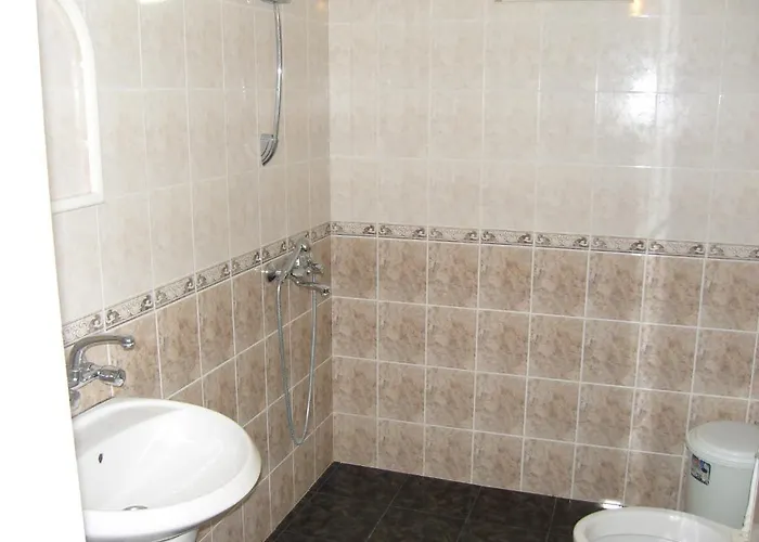 Kirovi House - Guest Πανσιόν