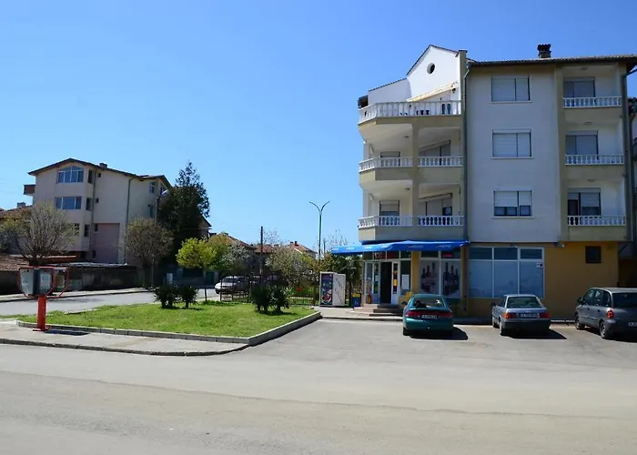 Kirovi House - Guest 2* Tsarevo