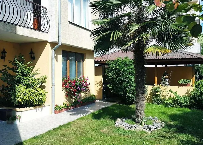 Kirovi House - Guest 2*